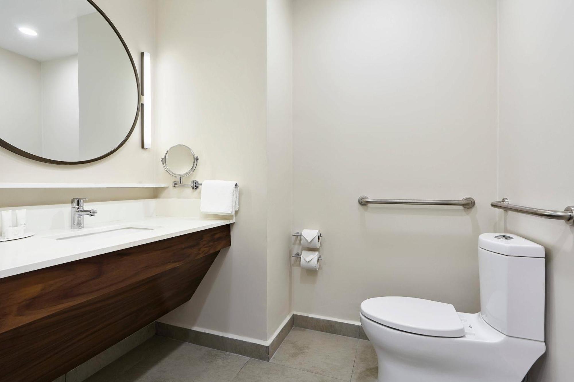 Fairfield Inn & Suites By Marriott Cancun Airport Alfredo V. Bonfil Екстериор снимка