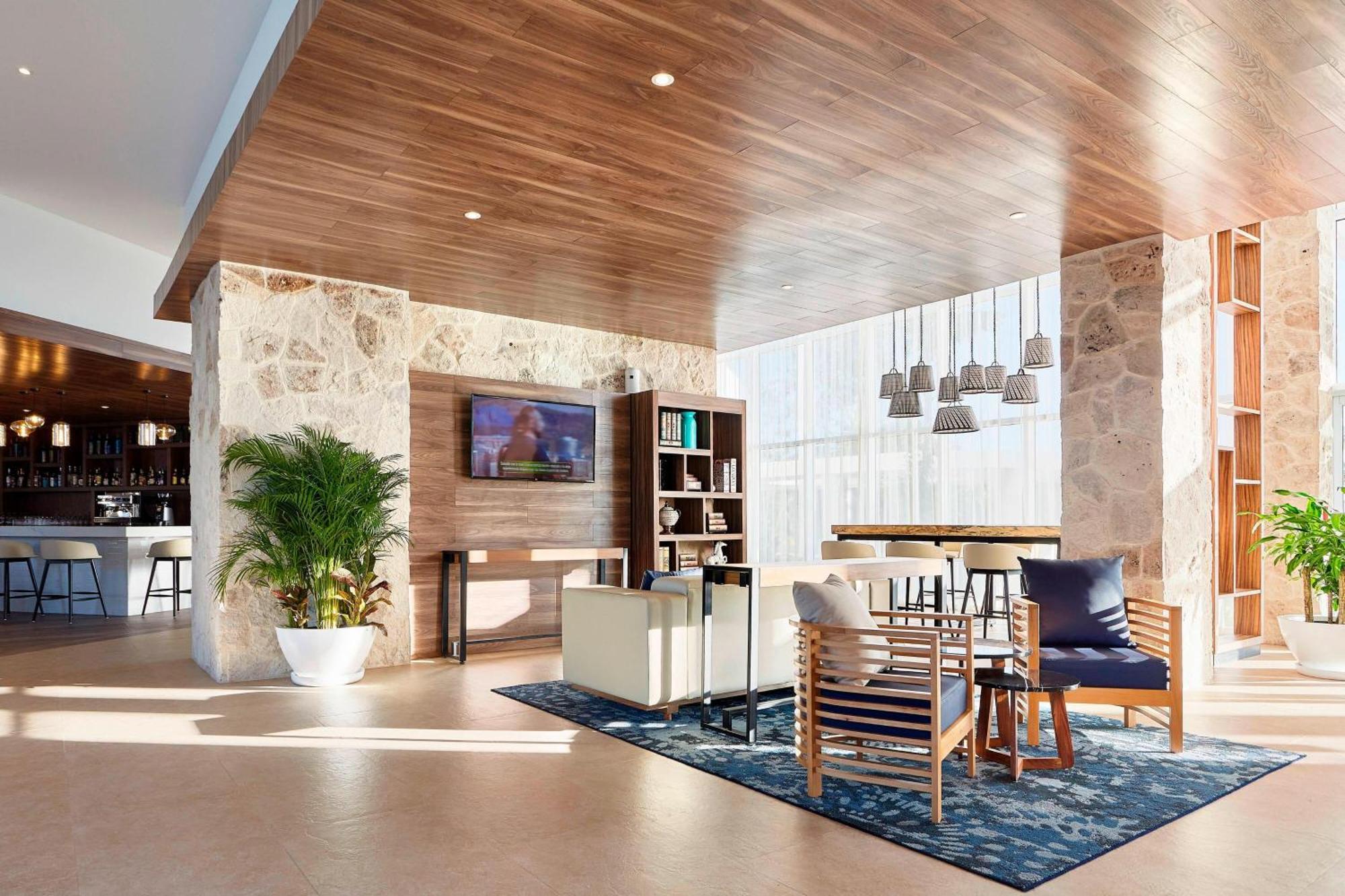 Fairfield Inn & Suites By Marriott Cancun Airport Alfredo V. Bonfil Екстериор снимка