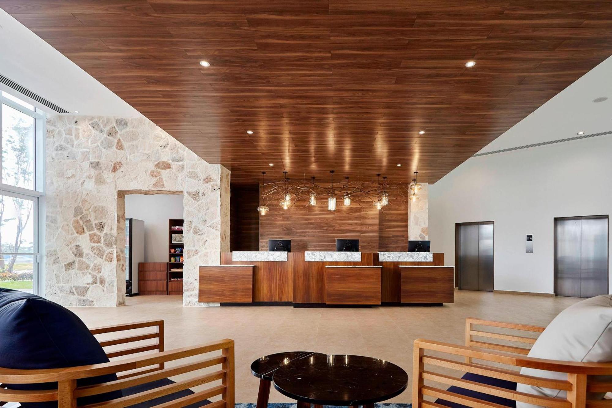 Fairfield Inn & Suites By Marriott Cancun Airport Alfredo V. Bonfil Екстериор снимка